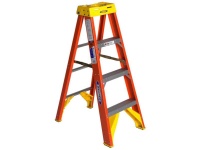 4' STEP LADDER