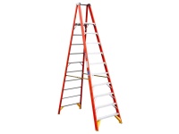 10' PLATFORM LADDER